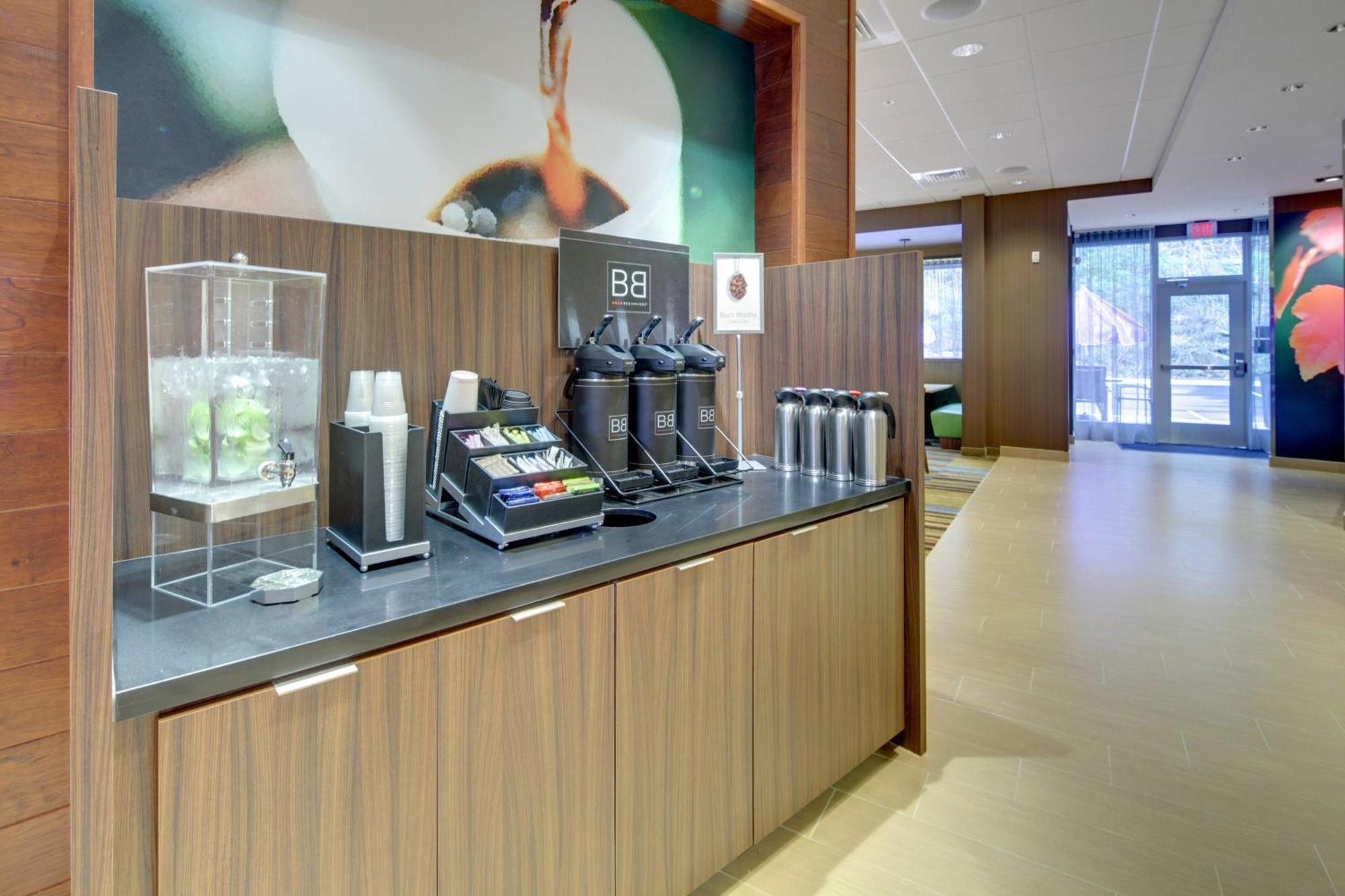 Fairfield Inn & Suites By Marriott Asheville Tunnel Road Экстерьер фото